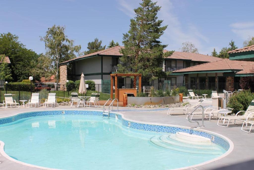Thunderbird Resort Club Sparks Luaran gambar